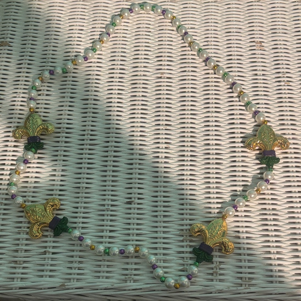 Mardi Gras Gold and Green Fleur-de-Lis Necklace